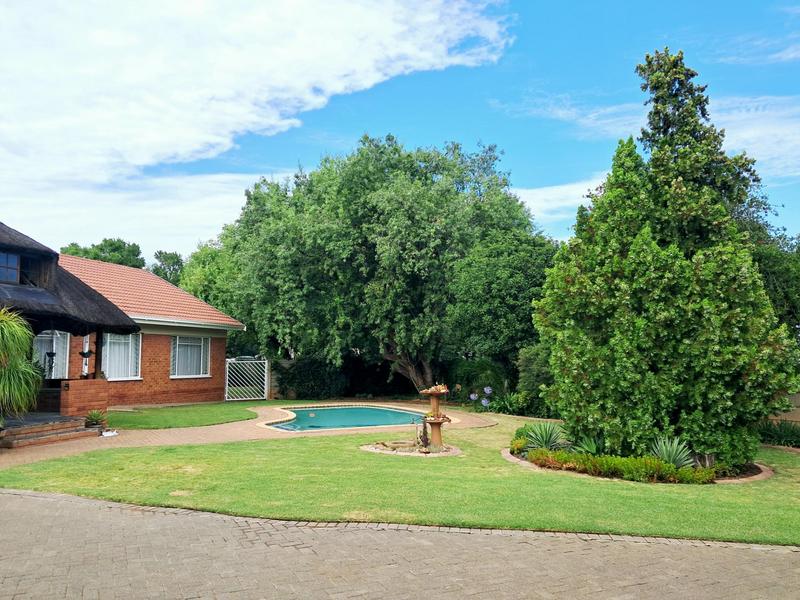 3 Bedroom Property for Sale in Langenhovenpark Free State